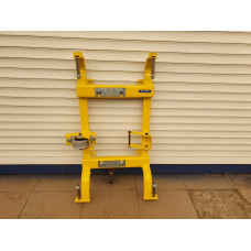 Підрамник НИВА ВАЗ 2121,21213,21214 роздавальної КПП універсальний